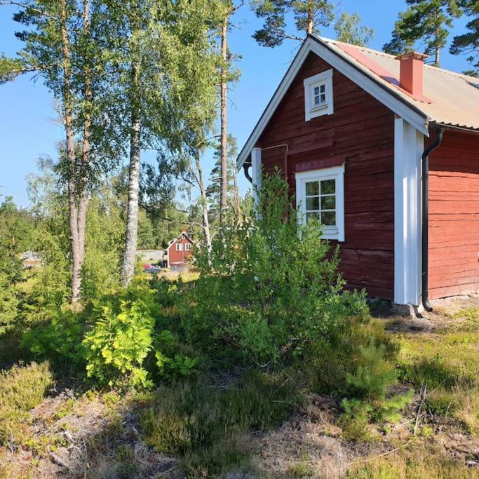 Cabin Near Lake And Beautiful Nature Reserve. Bodafors Экстерьер фото